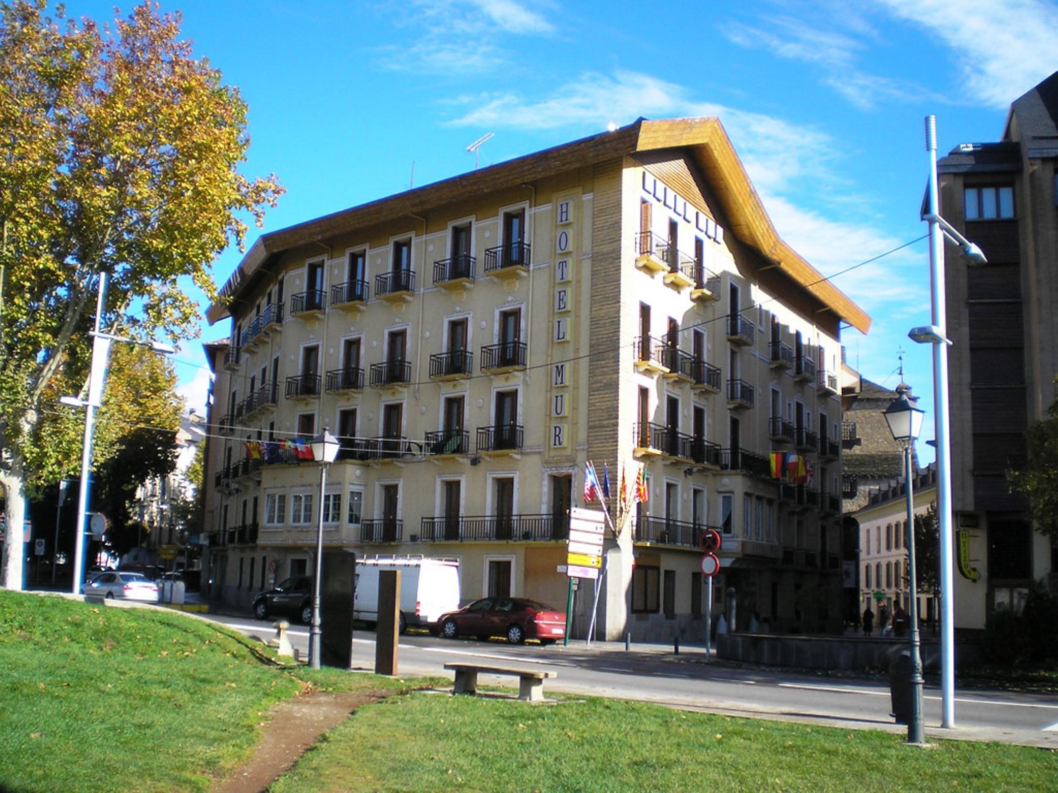 Hotel Mur Jaca Ngoại thất bức ảnh