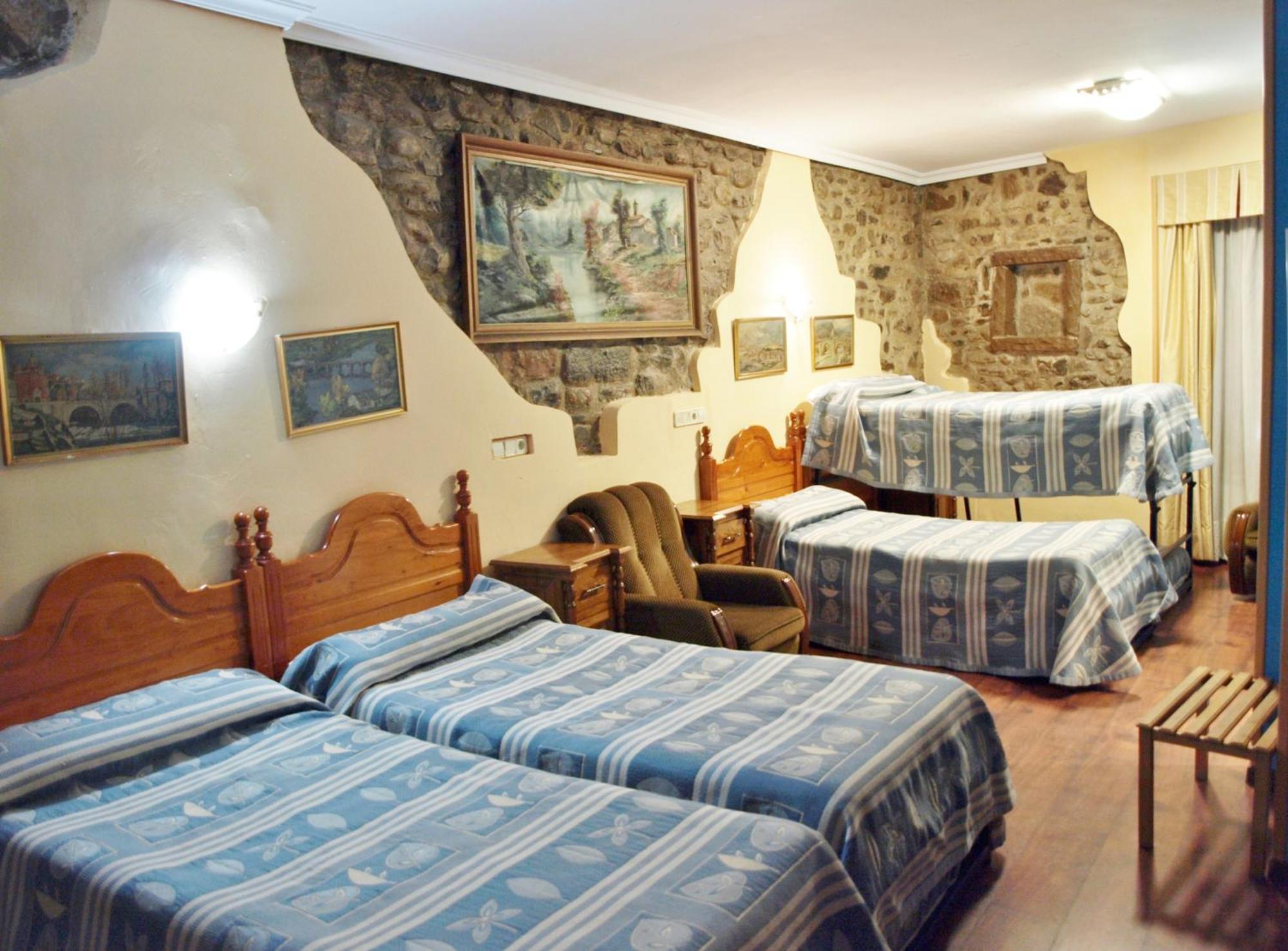 Hotel Mur Jaca Phòng bức ảnh