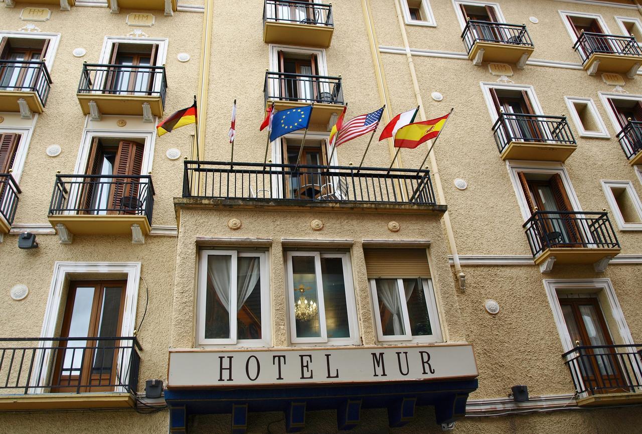 Hotel Mur Jaca Ngoại thất bức ảnh