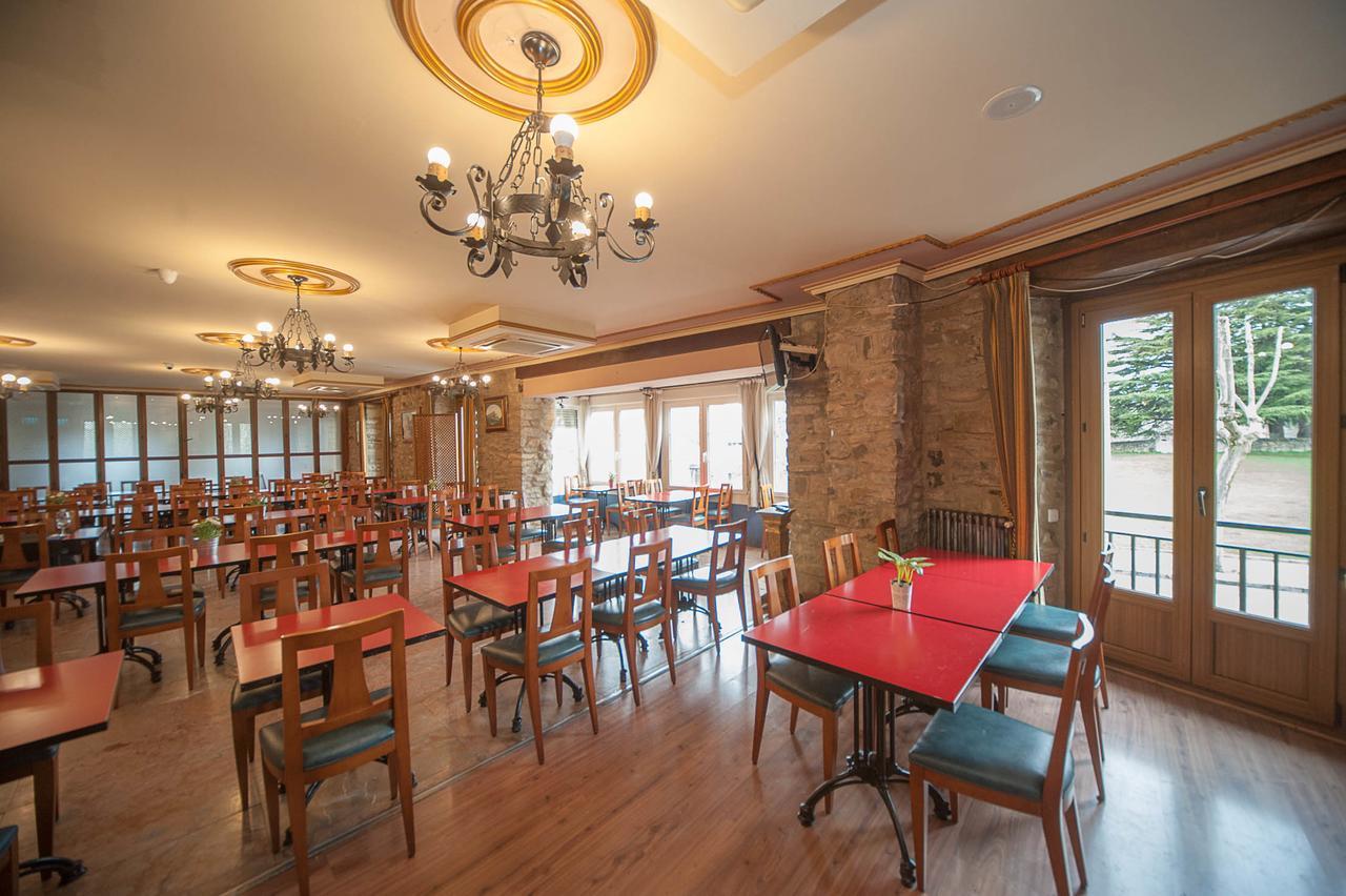 Hotel Mur Jaca Ngoại thất bức ảnh