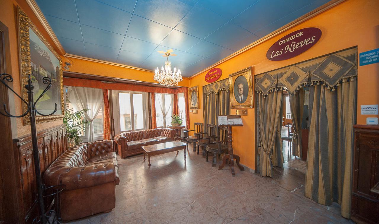 Hotel Mur Jaca Ngoại thất bức ảnh