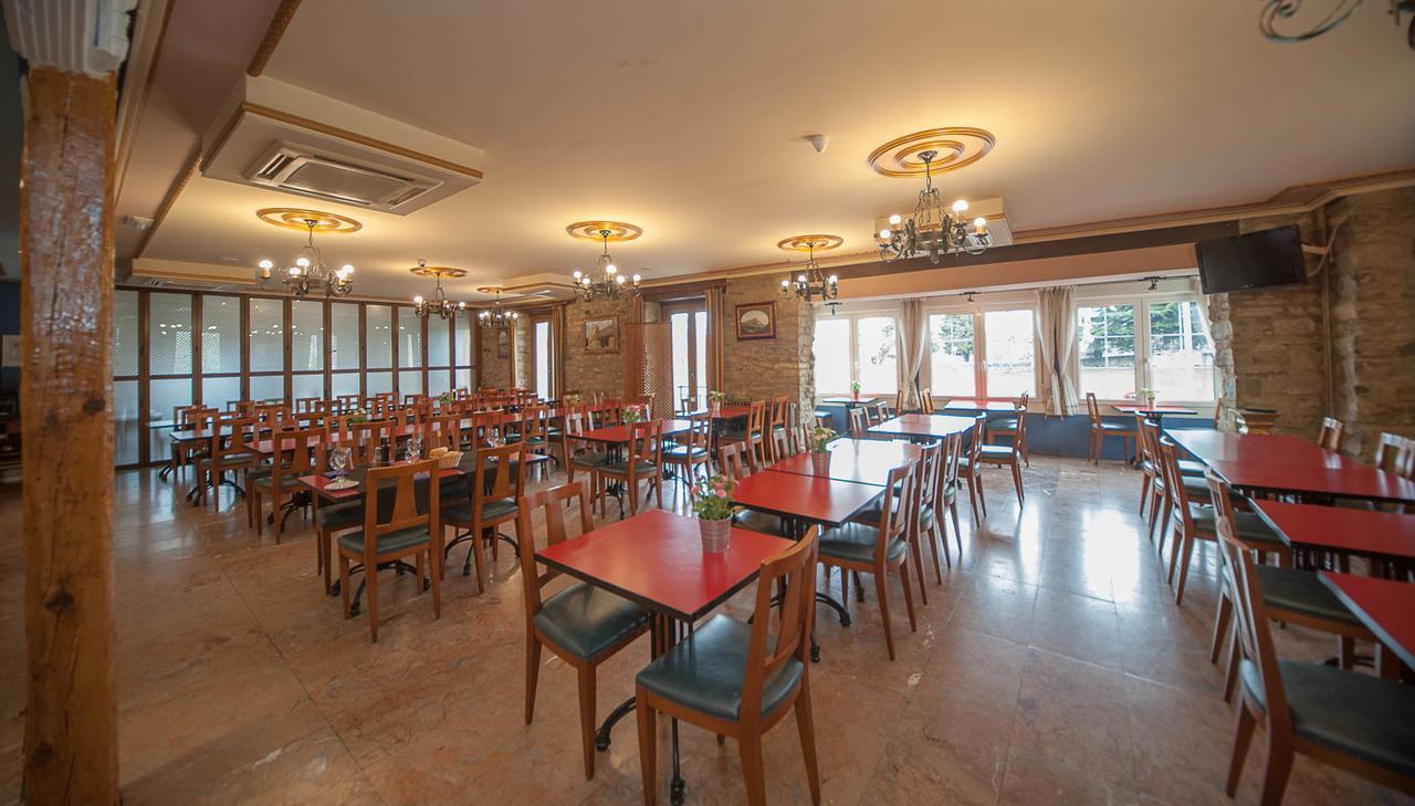 Hotel Mur Jaca Ngoại thất bức ảnh