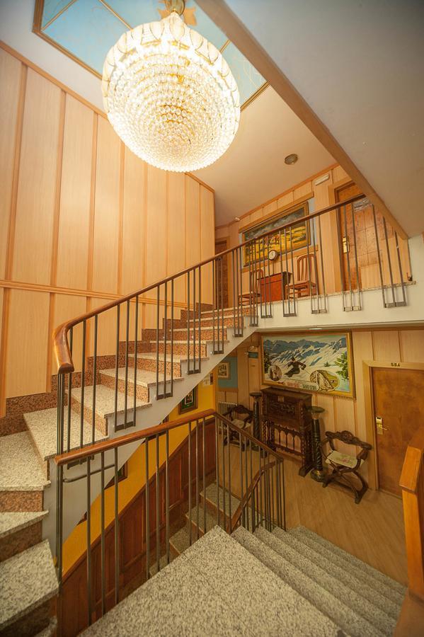 Hotel Mur Jaca Ngoại thất bức ảnh
