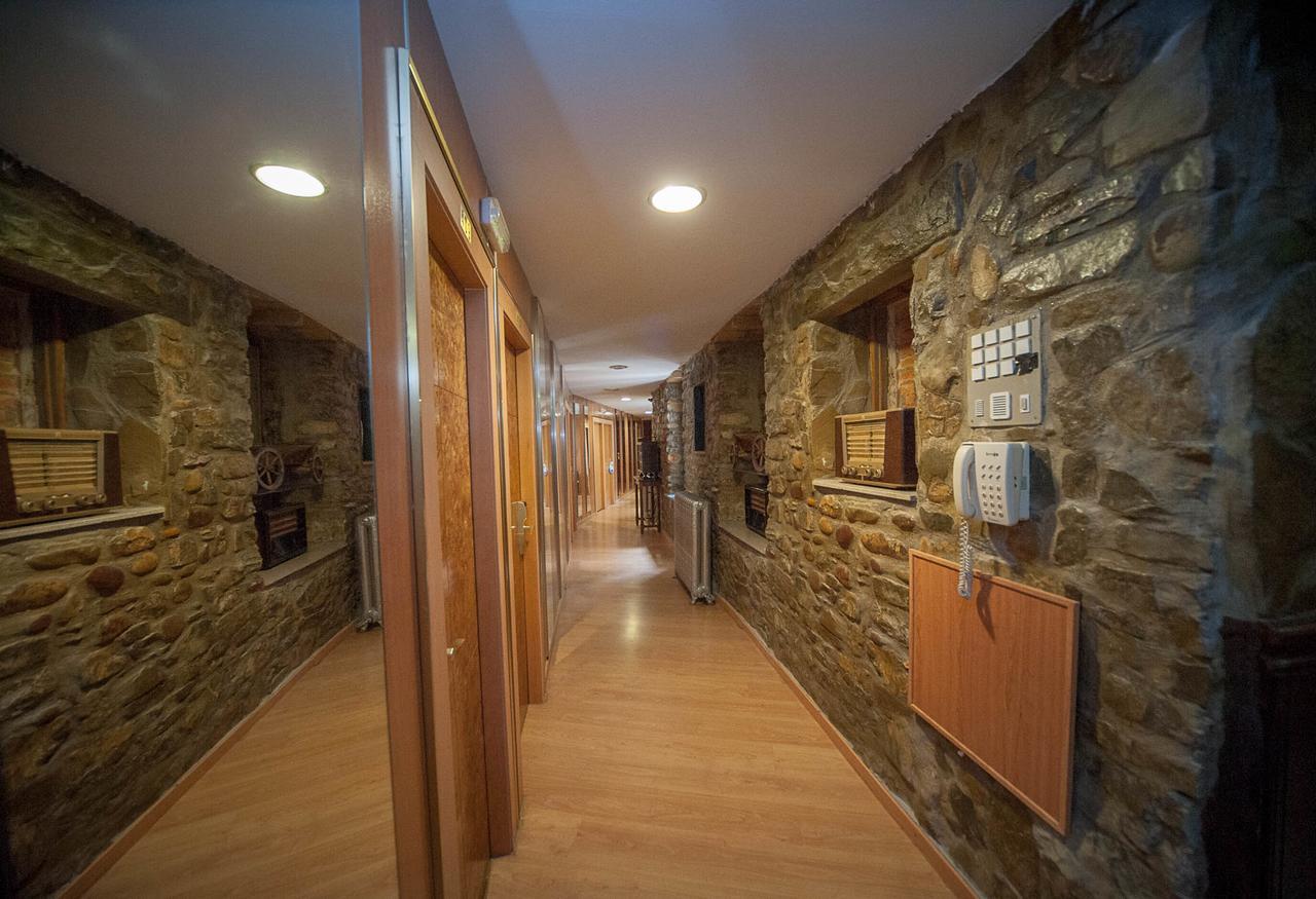 Hotel Mur Jaca Ngoại thất bức ảnh