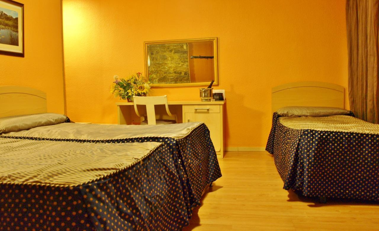 Hotel Mur Jaca Phòng bức ảnh